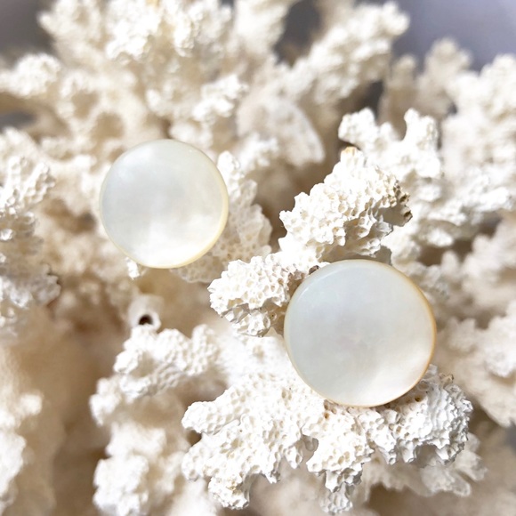 HOST PICK! Vintage Mother of Pearl Button Earrings - Picture 2 of 6